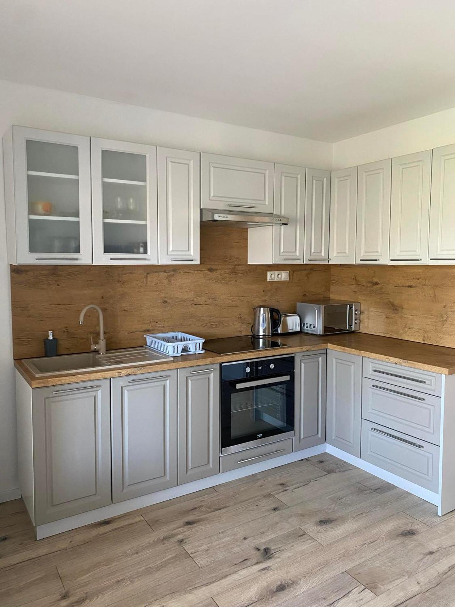 Apartman Nikol Prievidza Ngoại thất bức ảnh